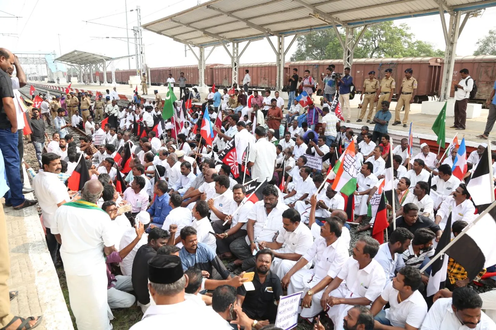 dmk protaste